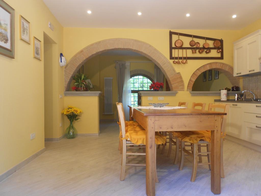 I Due Frassini Apartment Montespertoli Luaran gambar